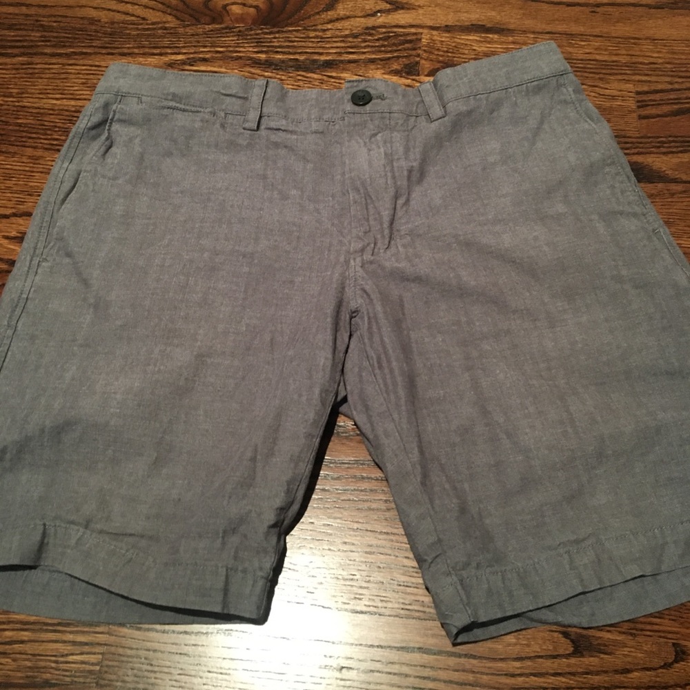 Banana Republic men’s shorts